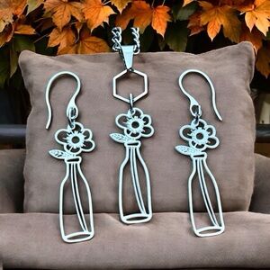 🆕 Flowers in a Vase Necklace and Earrings Set Stainless Steel